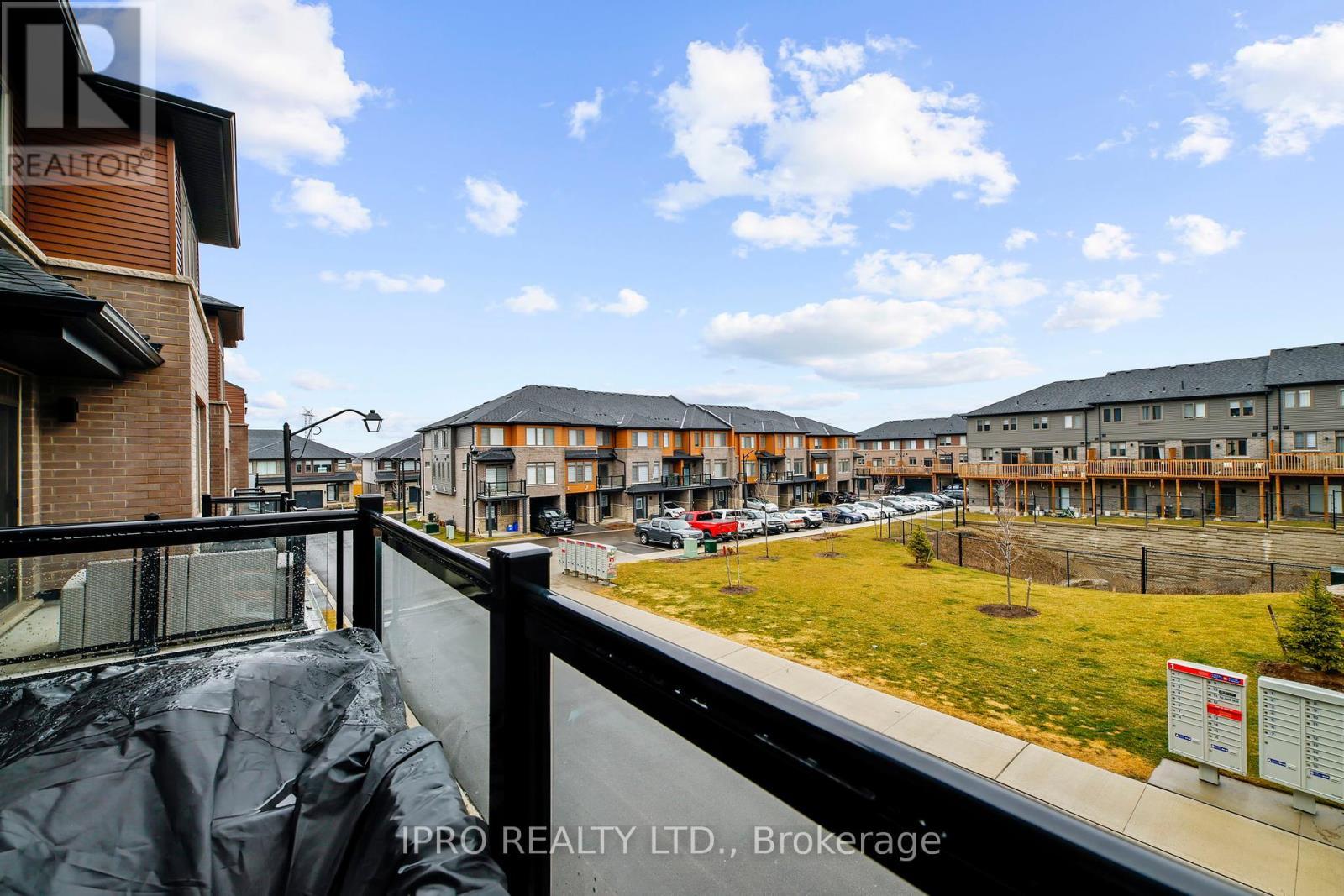 












123 - 61 SOHO STREET

,
Hamilton (Stoney Creek Mountain),




Ontario
L8J0M6


