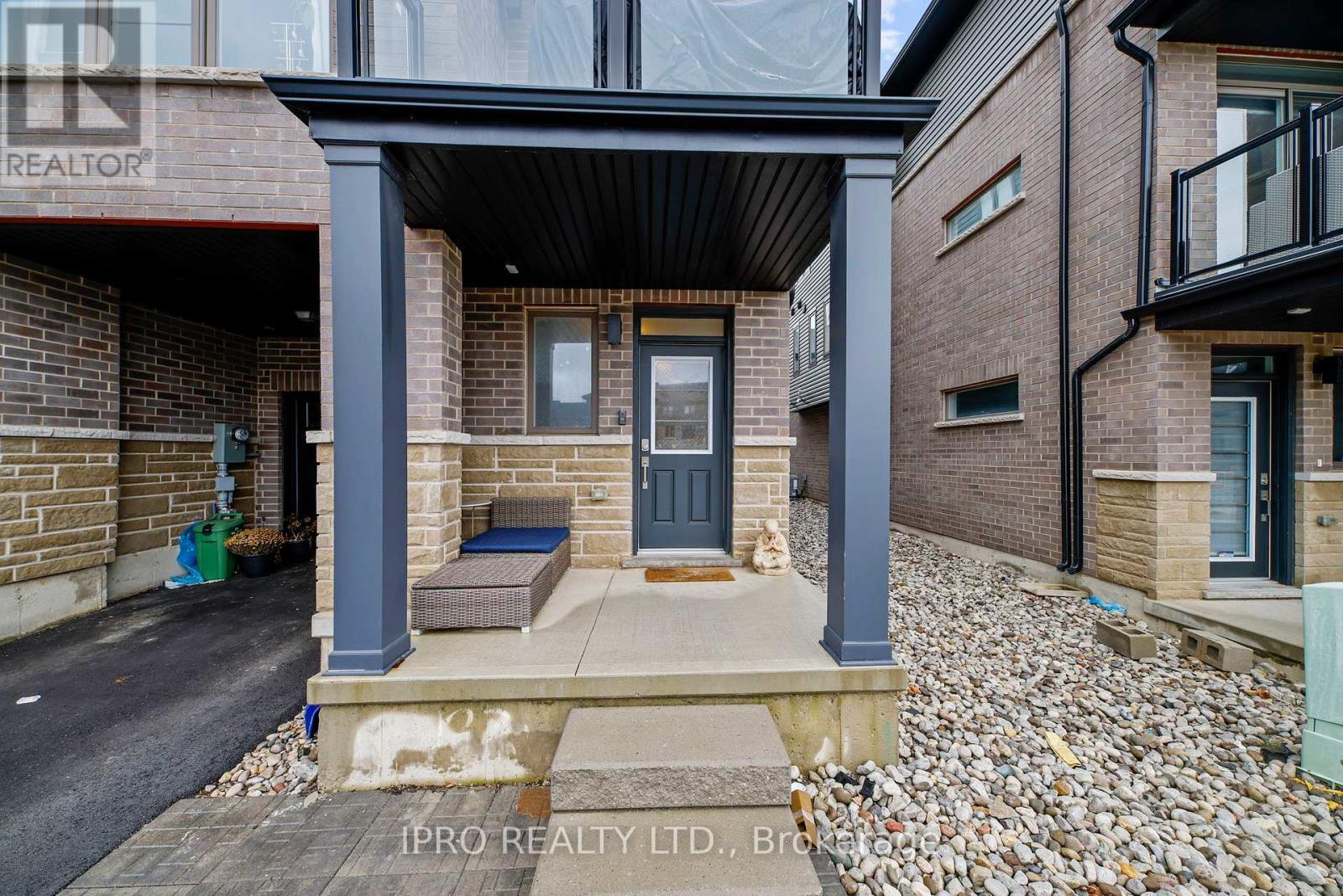 












123 - 61 SOHO STREET

,
Hamilton (Stoney Creek Mountain),




Ontario
L8J0M6

