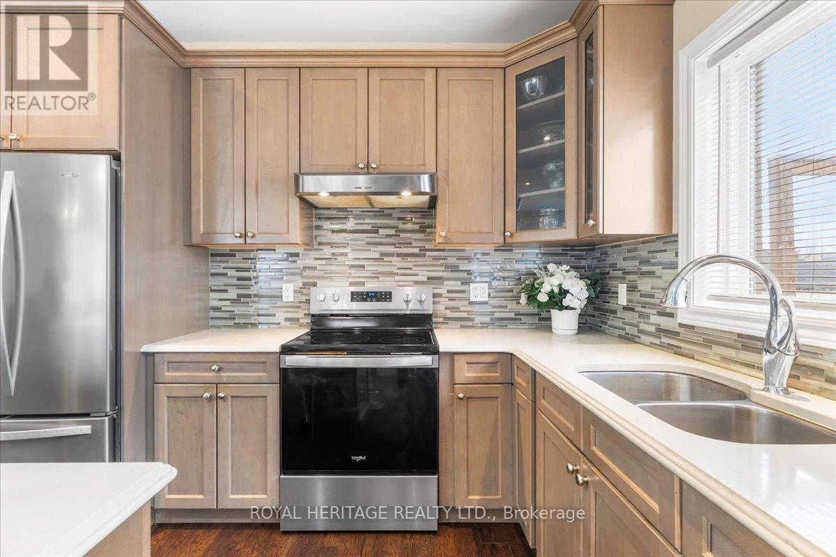












16 CYPRESS DRIVE

,
Belleville (Thurlow Ward),




Ontario
K8N0J6

