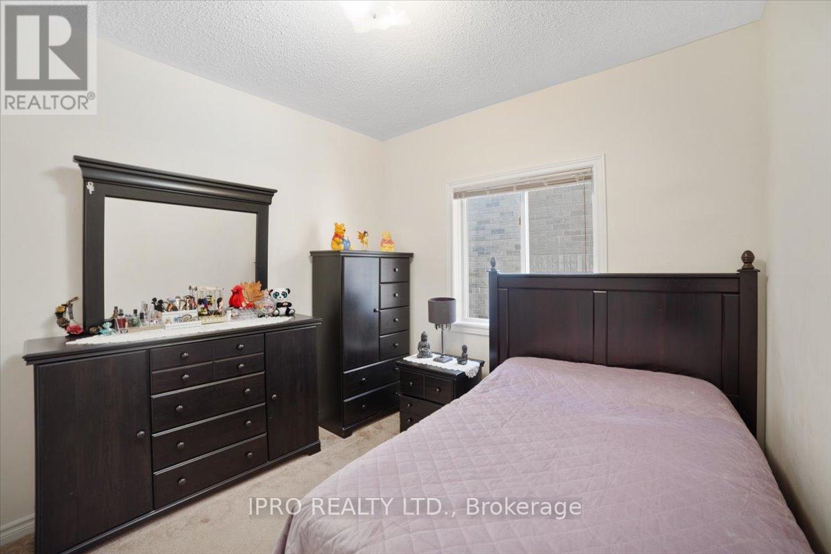 












314 WALLACE STREET

,
Shelburne,




Ontario
L9V2S2

