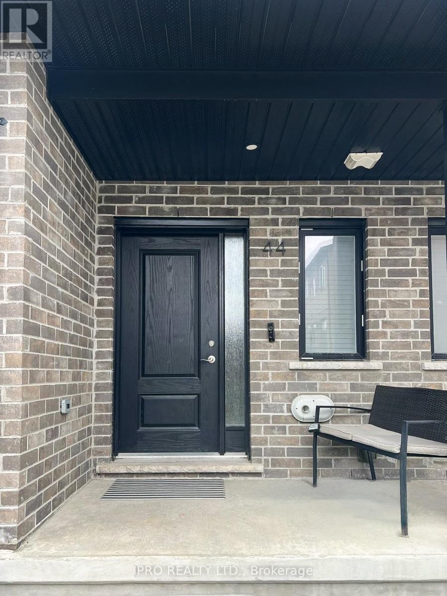 












44 - 811 SARNIA ROAD

,
London North (North M),




Ontario
N6H0K3


