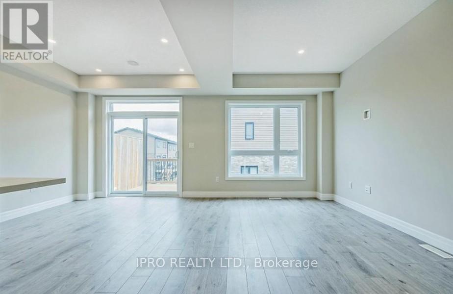 












44 - 811 SARNIA ROAD

,
London North (North M),




Ontario
N6H0K3

