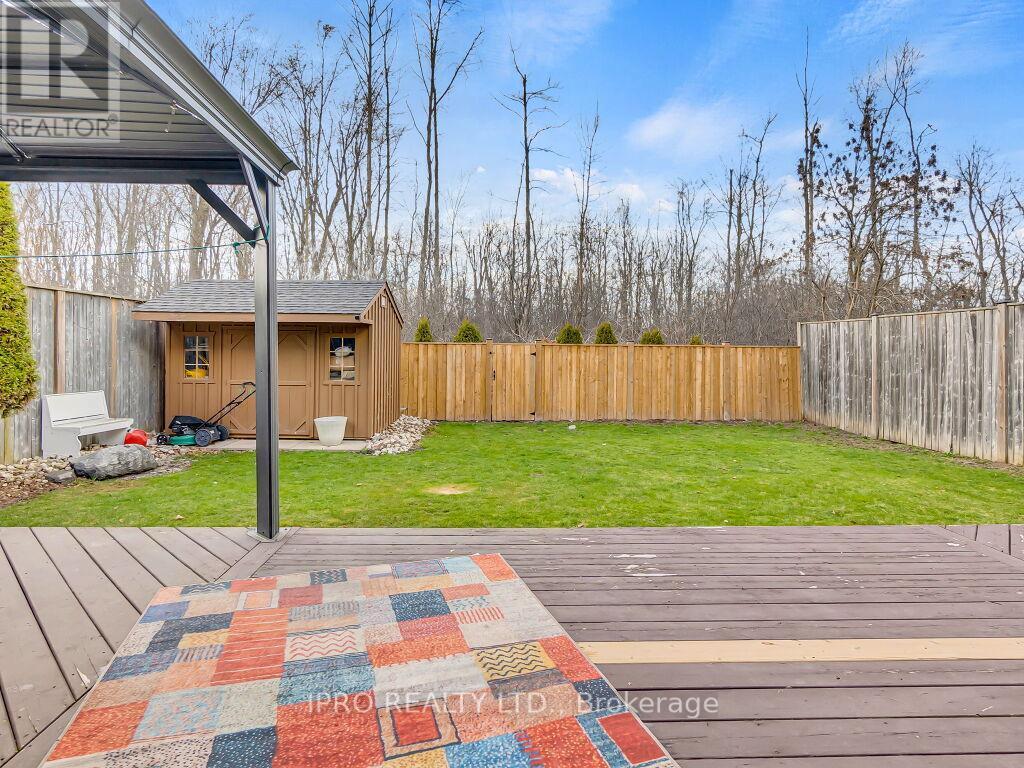 












18 TOVELL DRIVE

,
Guelph (Willow West/Sugarbush/West Acres),




Ontario
N1K1Z6

