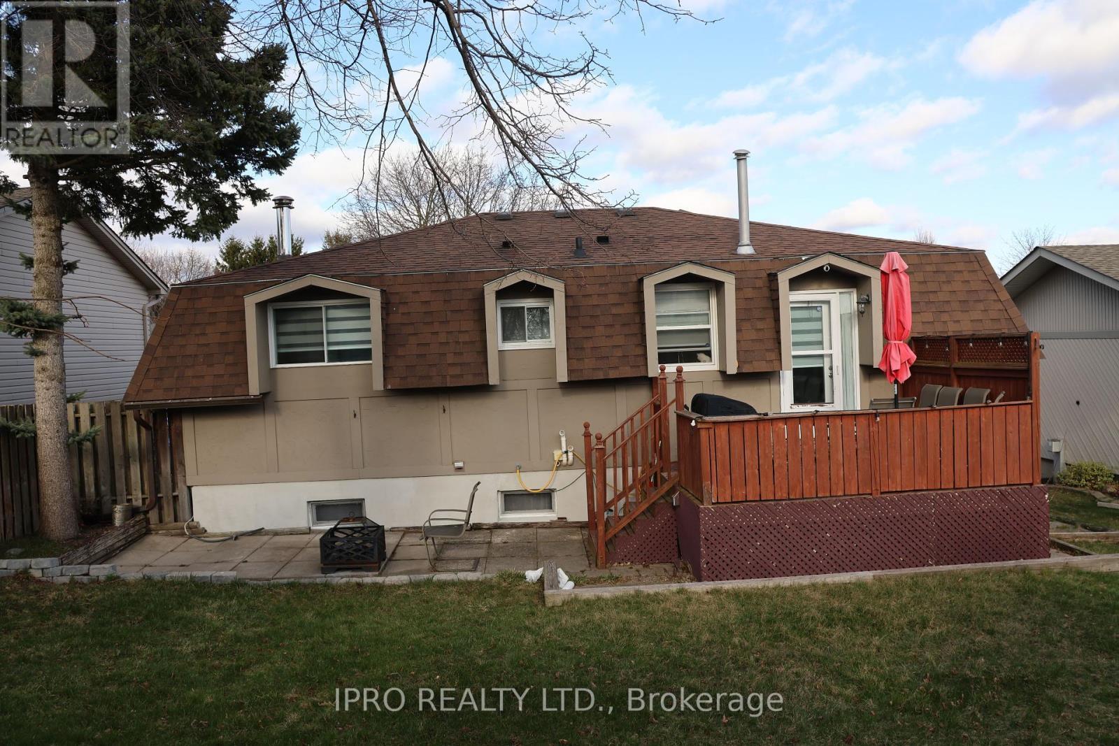 












31 STIRLING MACGREGOR DRIVE

,
Cambridge,




Ontario
N1S4N4

