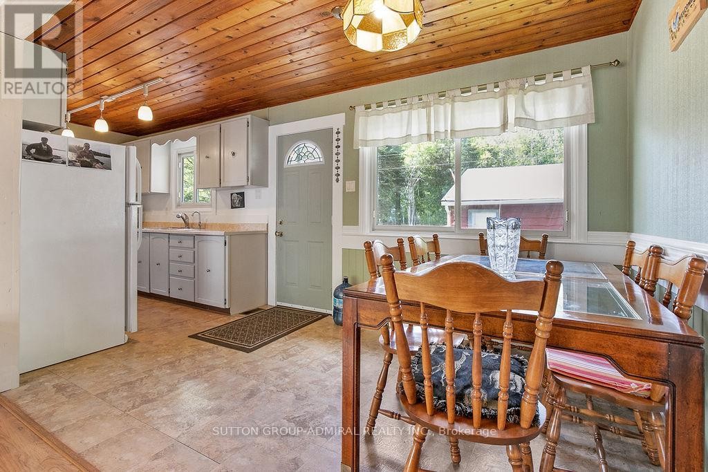 












116 MYSTIC POINT ROAD

,
Trent Lakes,




Ontario
K0L1J0

