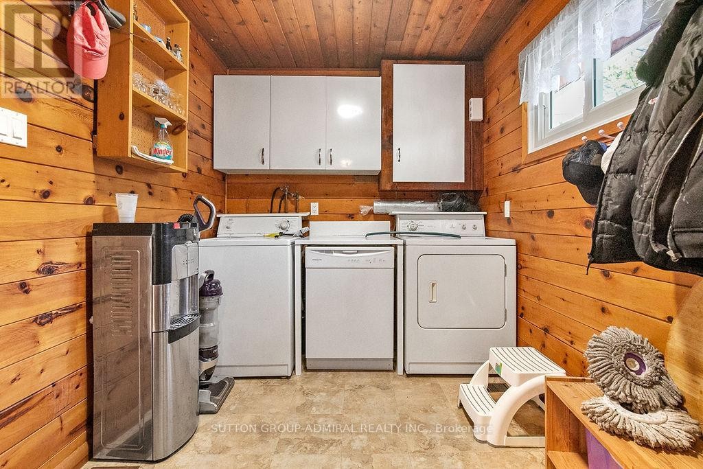 












116 MYSTIC POINT ROAD

,
Trent Lakes,




Ontario
K0L1J0

