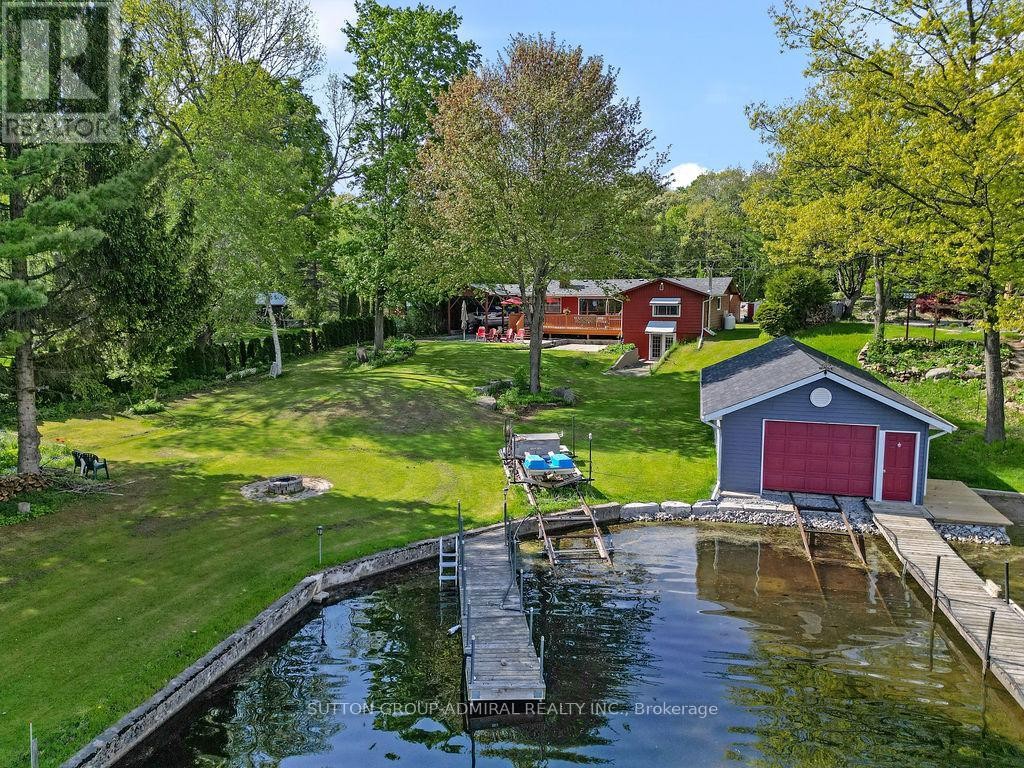 












116 MYSTIC POINT ROAD

,
Trent Lakes,




Ontario
K0L1J0

