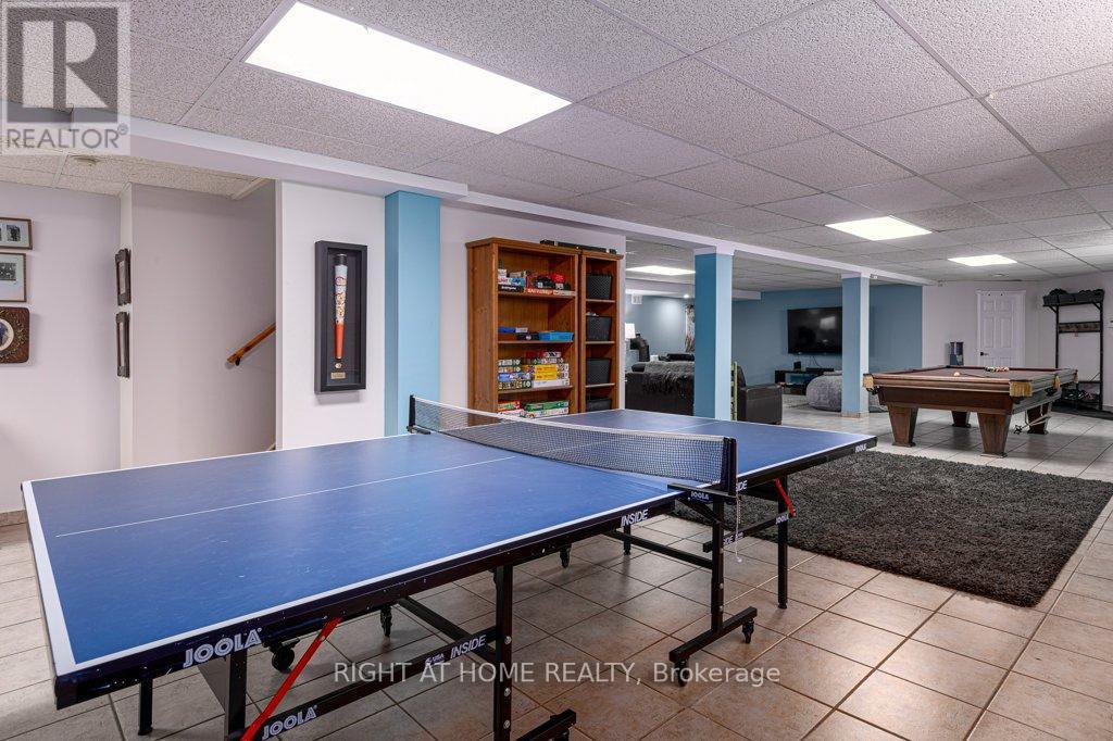












550 QUEEN STREET E

,
Gananoque,




Ontario
K7G2B1

