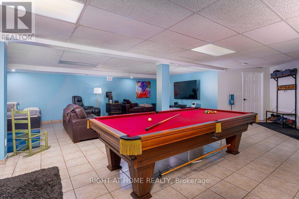 












550 QUEEN STREET E

,
Gananoque,




Ontario
K7G2B1


