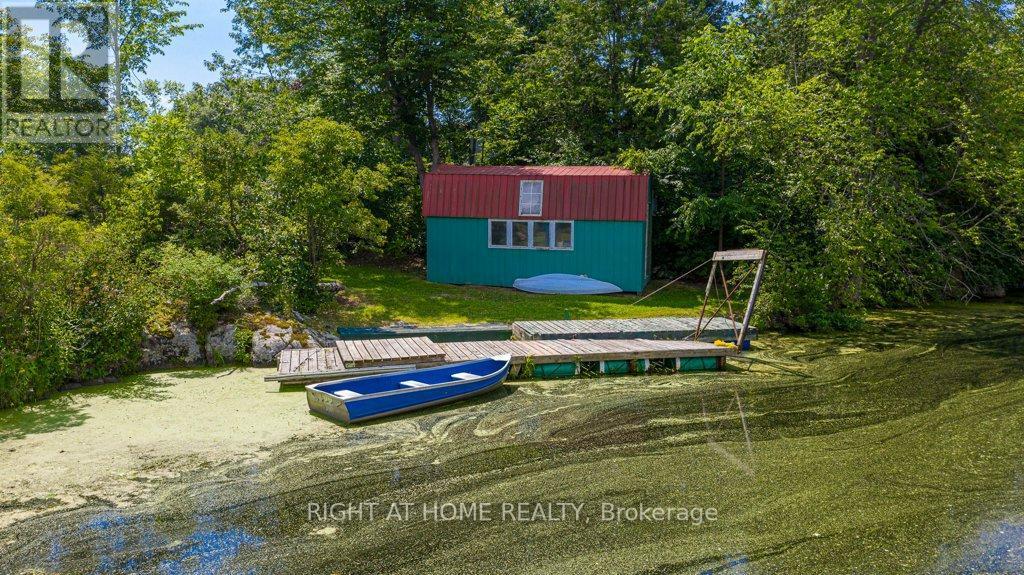 












550 QUEEN STREET E

,
Gananoque,




Ontario
K7G2B1

