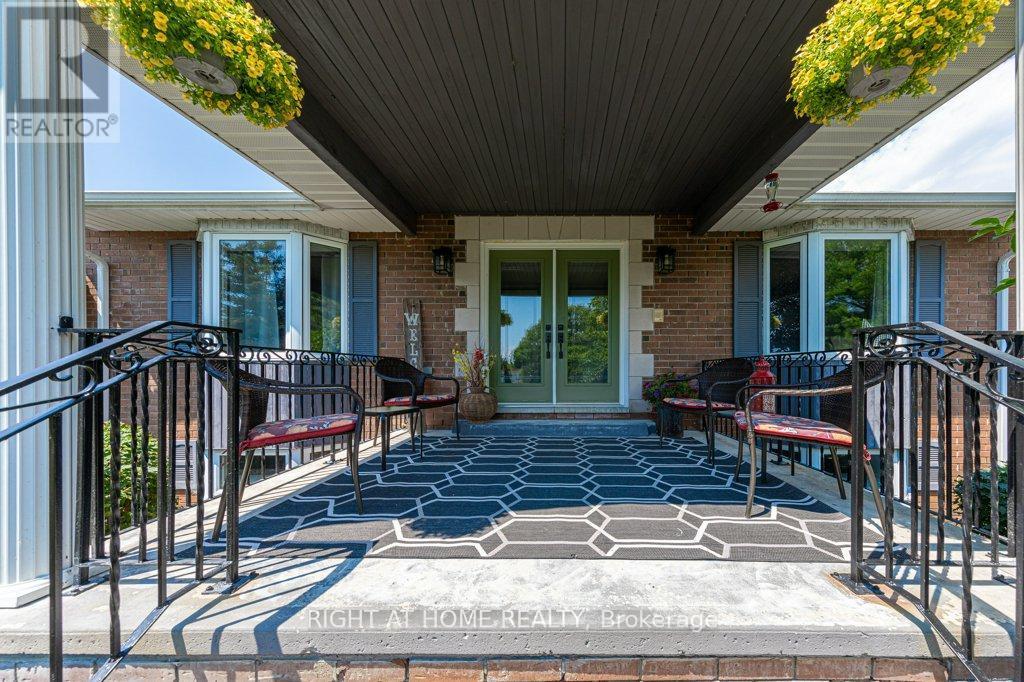 












550 QUEEN STREET E

,
Gananoque,




Ontario
K7G2B1

