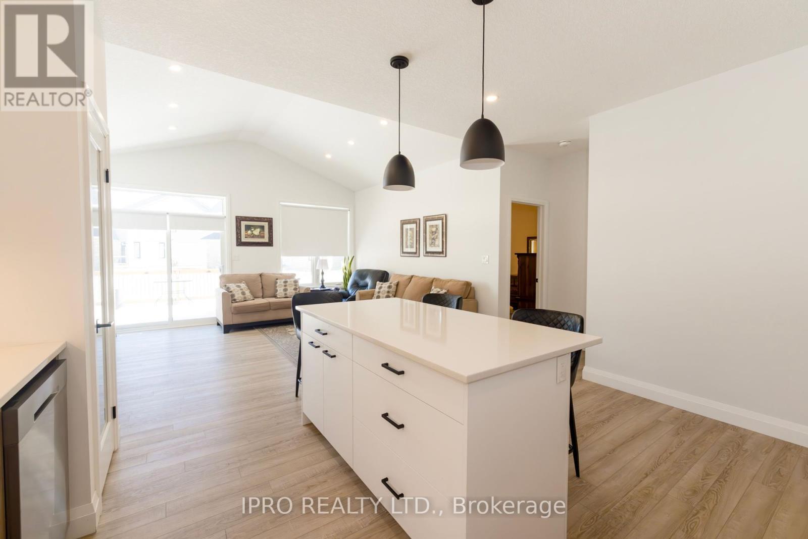 












23 MARTIN STREET

,
Tillsonburg,




Ontario
N4G0K3

