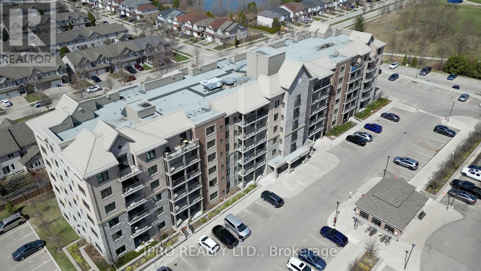 












613 - 778 LAURELWOOD DRIVE

,
Waterloo,




Ontario
N2V0G3


