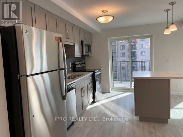 












613 - 778 LAURELWOOD DRIVE

,
Waterloo,




Ontario
N2V0G3

