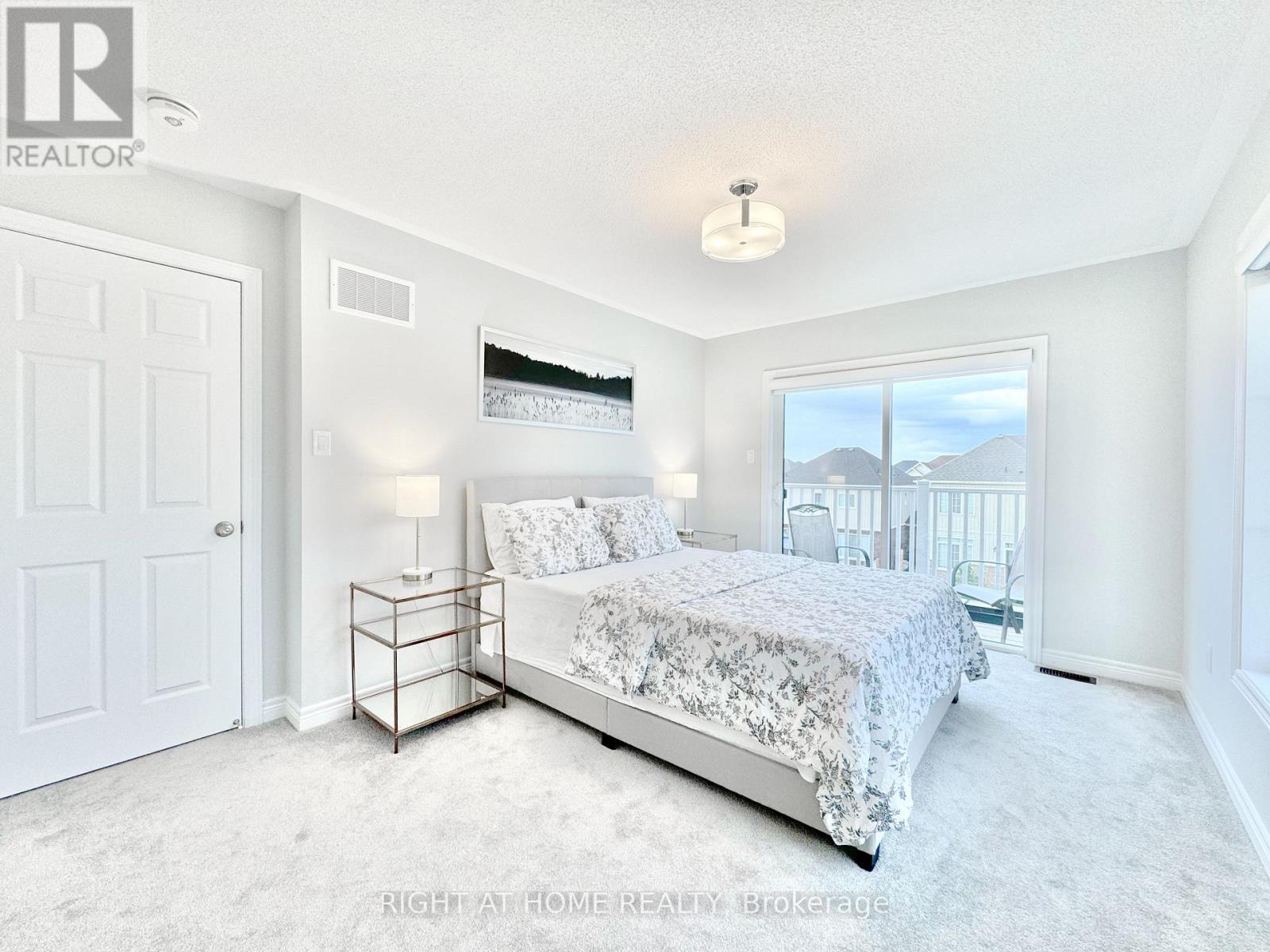 












39 - 113 HARTLEY AVENUE

,
Brant (Paris),




Ontario
N3L0K8

