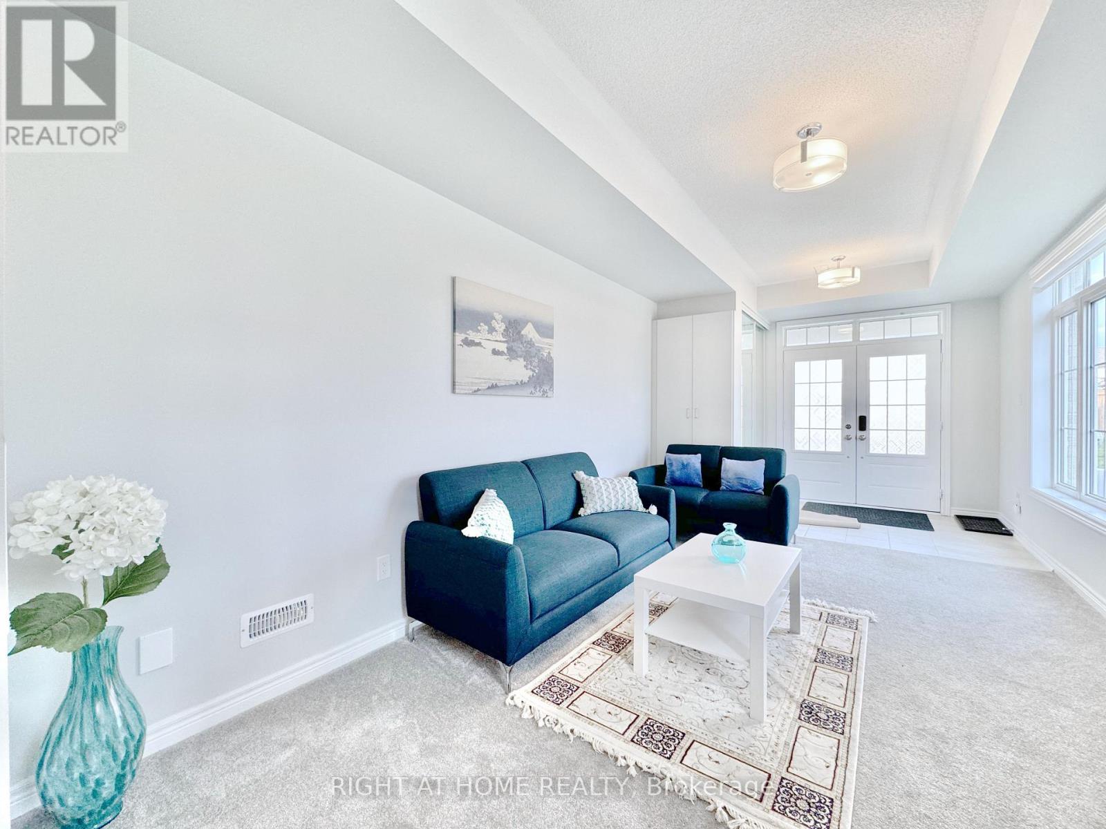












39 - 113 HARTLEY AVENUE

,
Brant (Paris),




Ontario
N3L0K8

