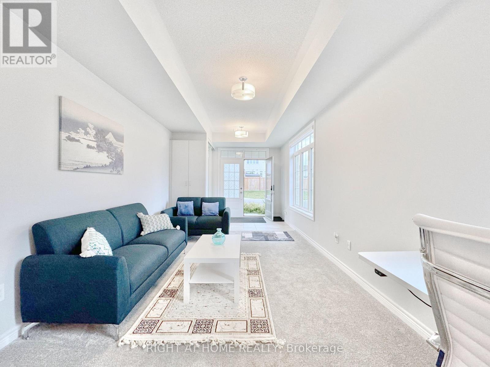 












39 - 113 HARTLEY AVENUE

,
Brant (Paris),




Ontario
N3L0K8

