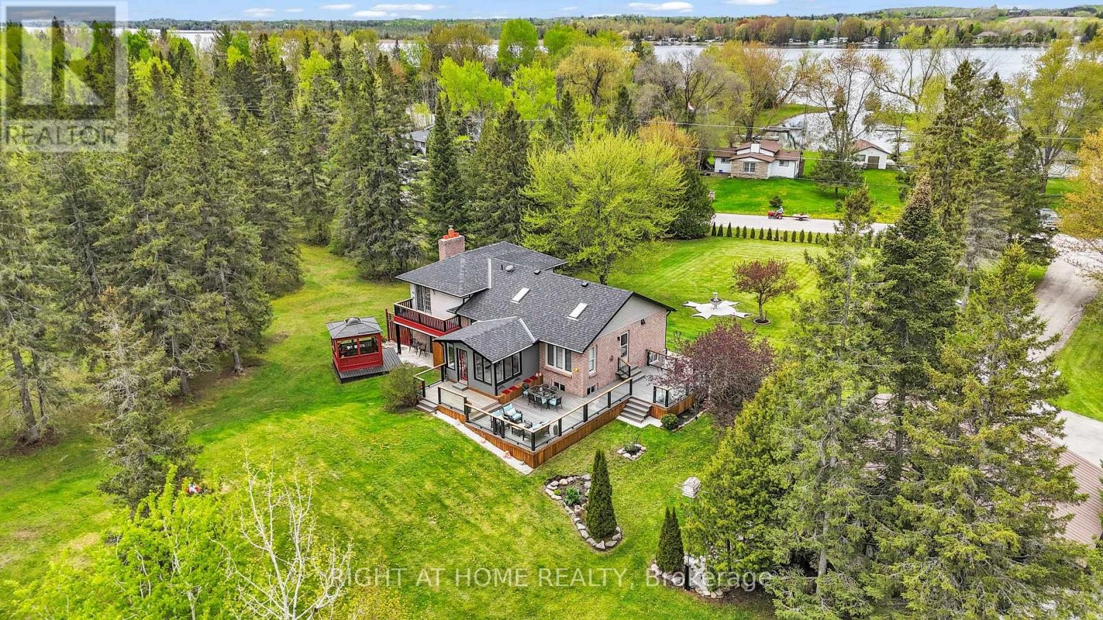 












119 STURGEON GLEN ROAD

,
Kawartha Lakes (Fenelon Falls),




Ontario
K0M1N0

