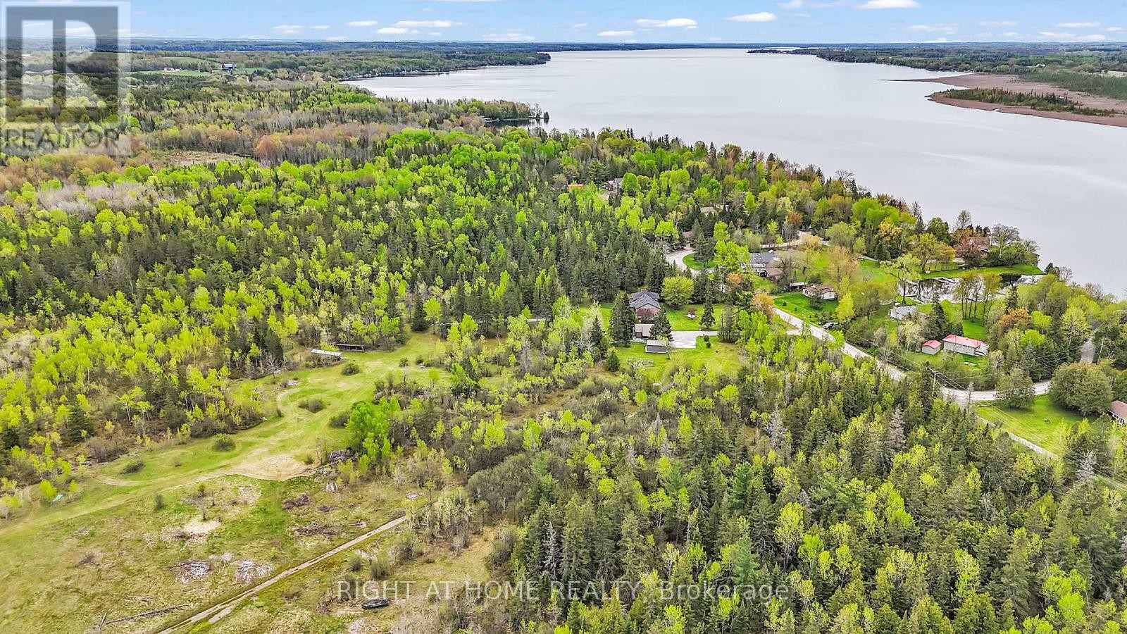 












119 STURGEON GLEN ROAD

,
Kawartha Lakes (Fenelon Falls),




Ontario
K0M1N0

