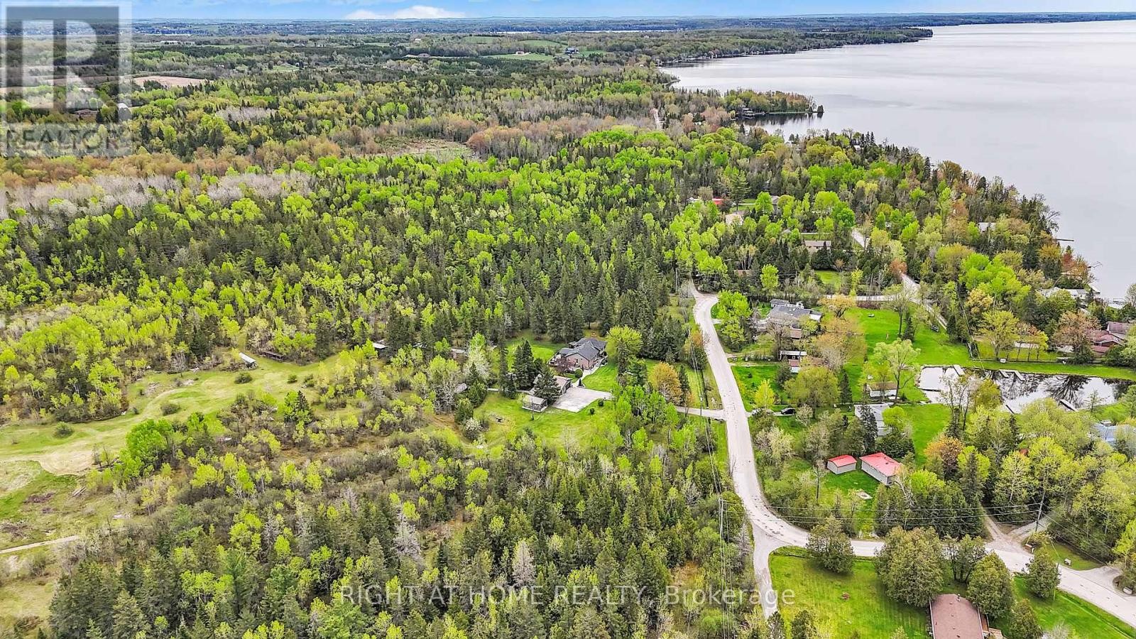 












119 STURGEON GLEN ROAD

,
Kawartha Lakes (Fenelon Falls),




Ontario
K0M1N0

