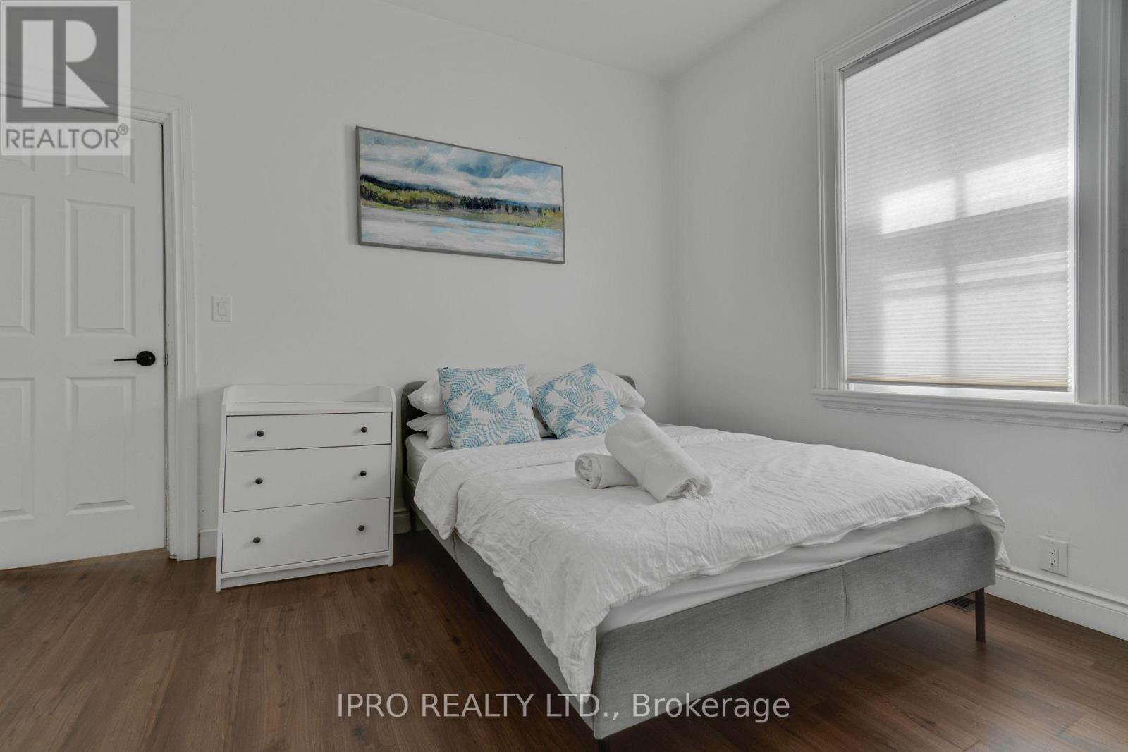 












368 SIMCOE STREET

,
London East (East K),




Ontario
N6B1J7

