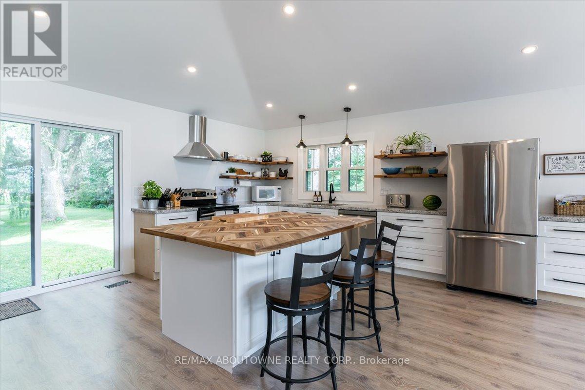 












674217 HURONTARIO STREET

,
Mono,




Ontario
L9W5R9

