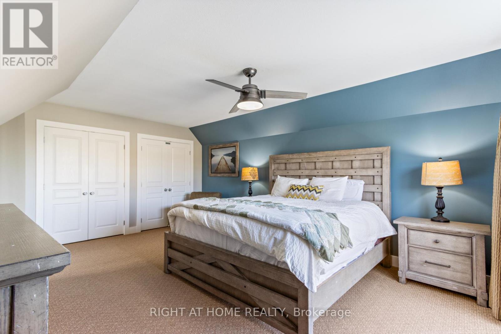 












229 - 130 FAIRWAY COURT

,
Blue Mountains,




Ontario
N3W1Y1

