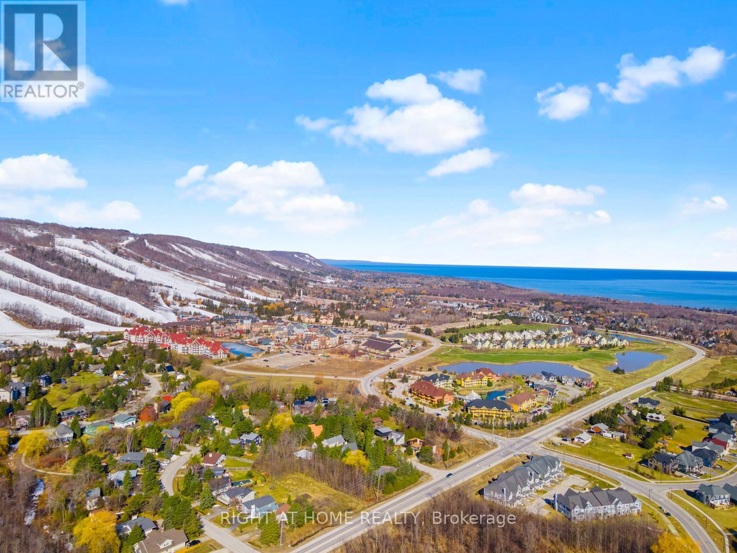 












229 - 130 FAIRWAY COURT

,
Blue Mountains,




Ontario
N3W1Y1


