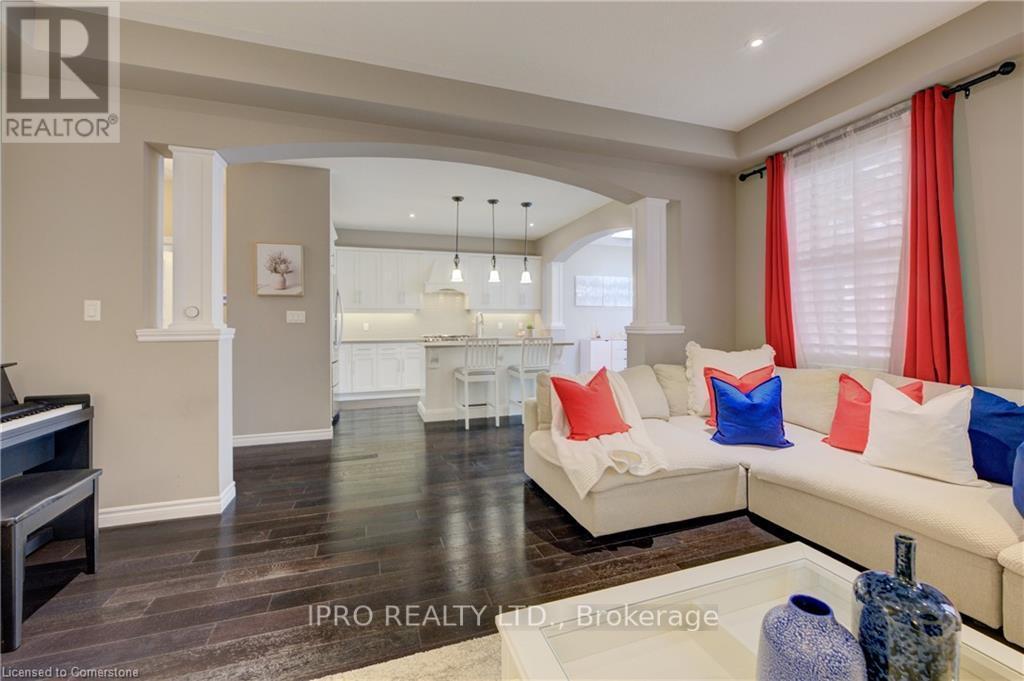 












298 TREMAINE CRESCENT

,
Kitchener,




Ontario
N2A4L8

