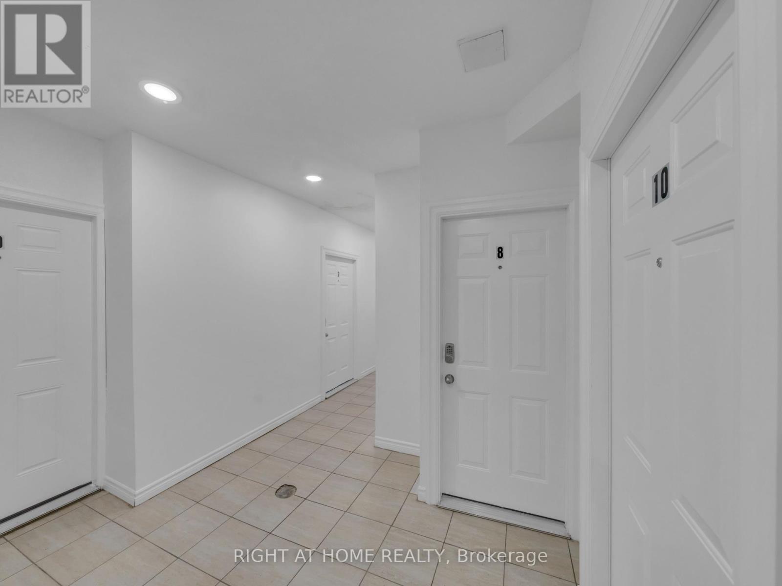 












279 DROUILLARD ROAD

,
Windsor,




Ontario
N8Y2P4

