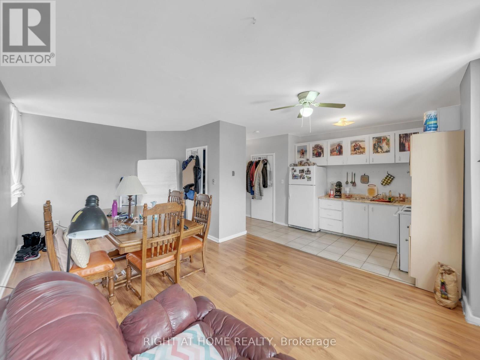 












279 DROUILLARD ROAD

,
Windsor,




Ontario
N8Y2P4

