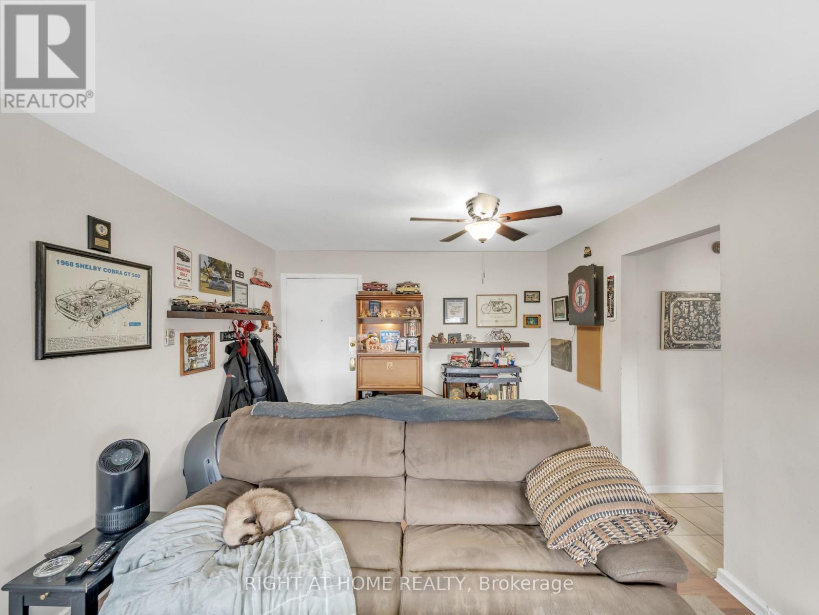 












279 DROUILLARD ROAD

,
Windsor,




Ontario
N8Y2P4

