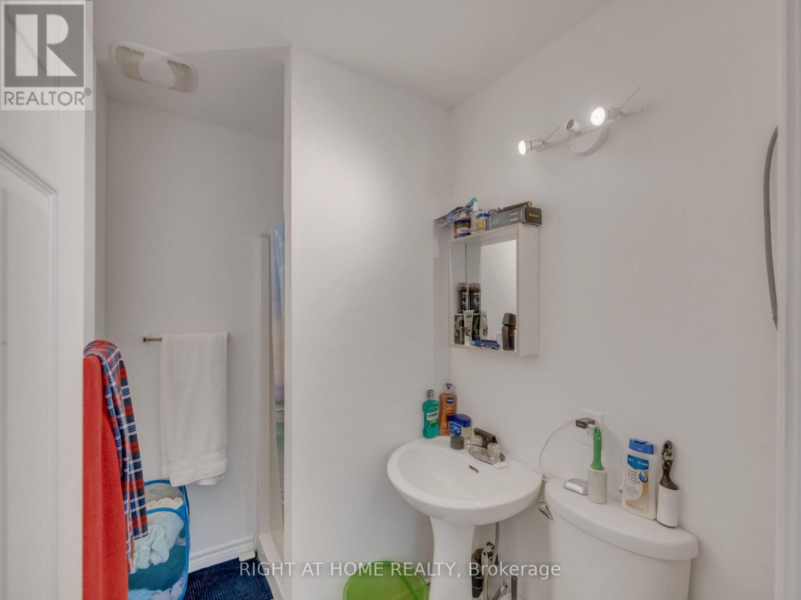 












279 DROUILLARD ROAD

,
Windsor,




Ontario
N8Y2P4


