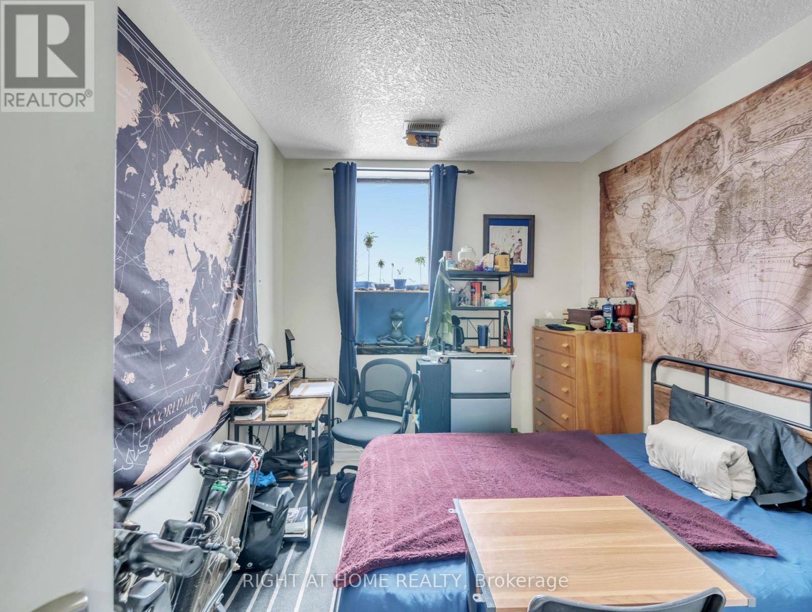 












279 DROUILLARD ROAD

,
Windsor,




Ontario
N8Y2P4


