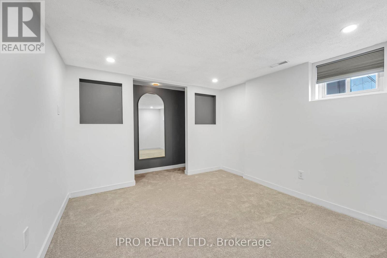 












436 COURTLAND AVENUE E

,
Kitchener,




Ontario
N2G2W4

