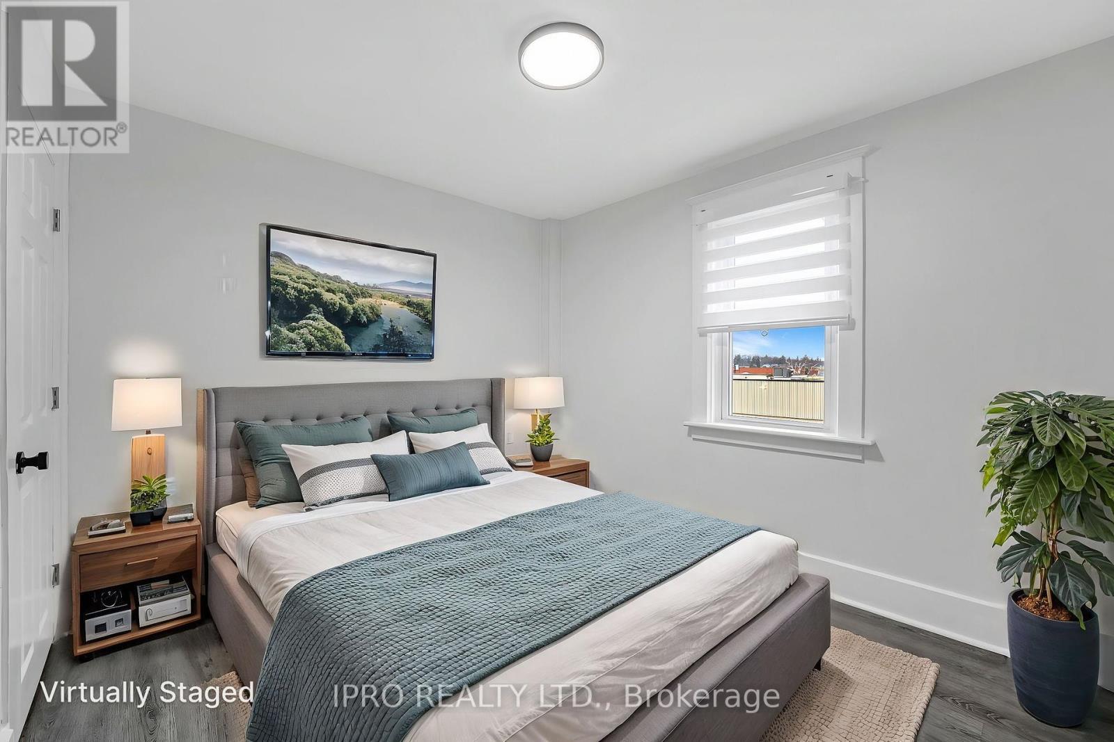












436 COURTLAND AVENUE E

,
Kitchener,




Ontario
N2G2W4

