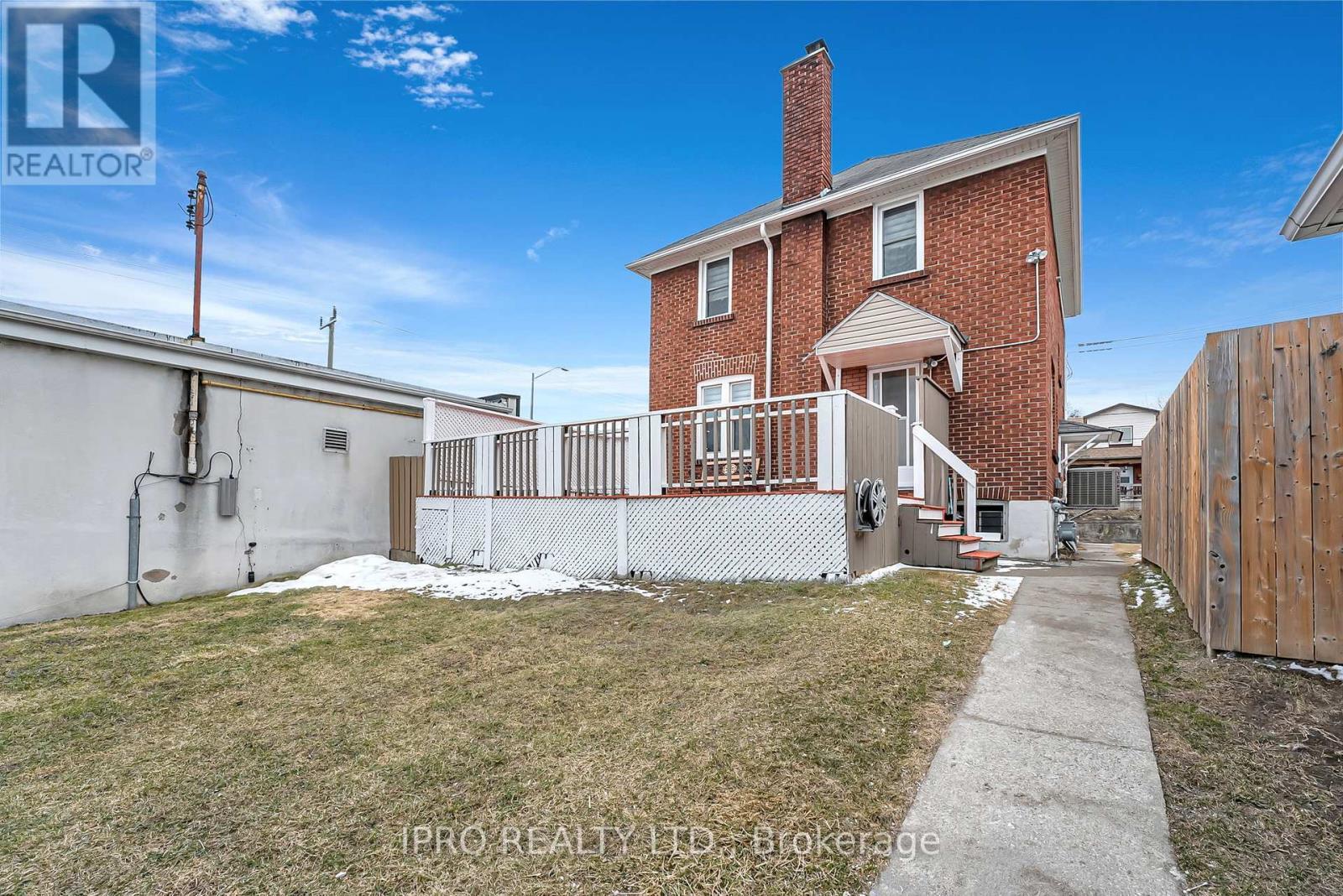 












436 COURTLAND AVENUE E

,
Kitchener,




Ontario
N2G2W4


