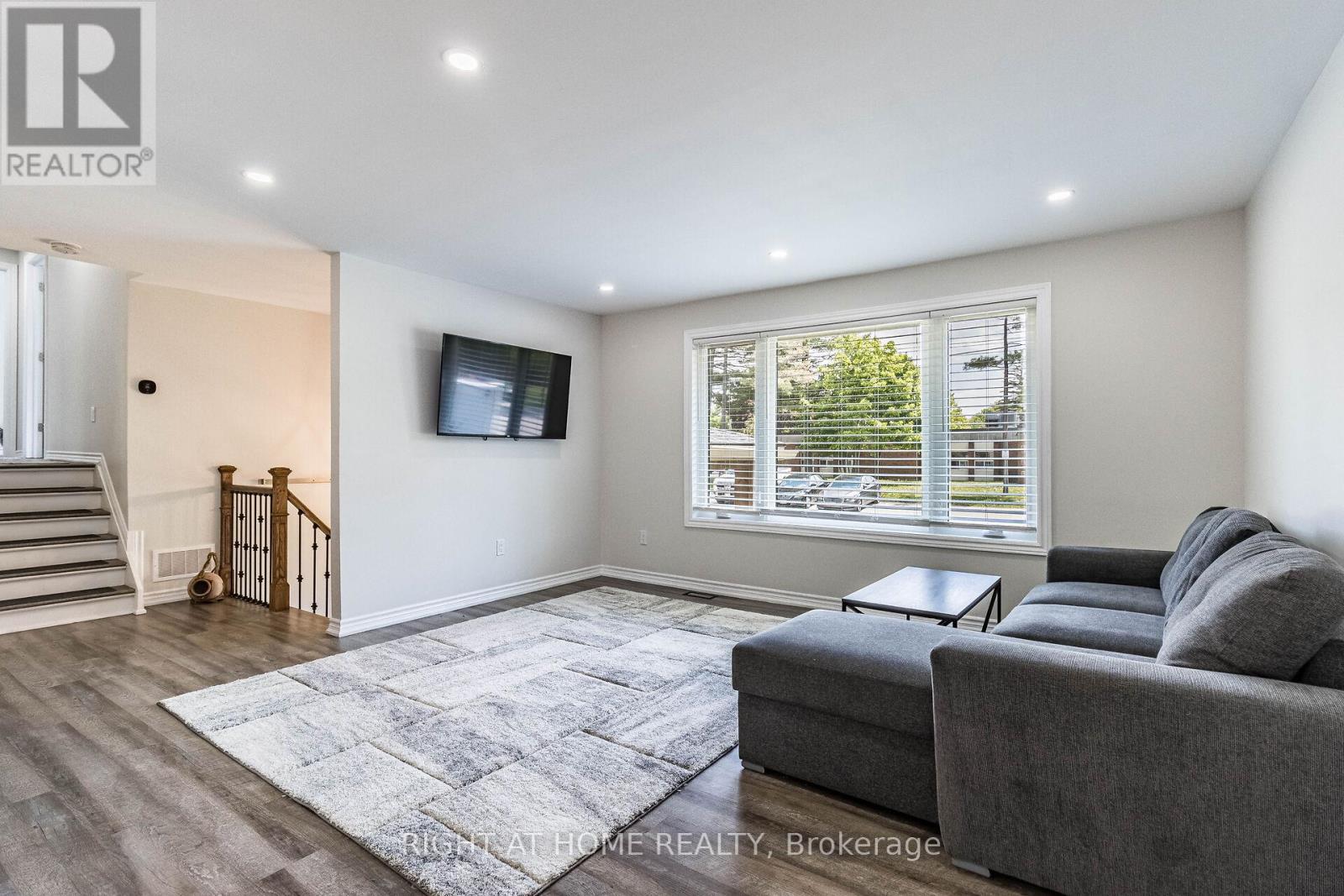 












248 MARY STREET

,
Guelph/Eramosa (Rockwood),




Ontario
N0B2K0

