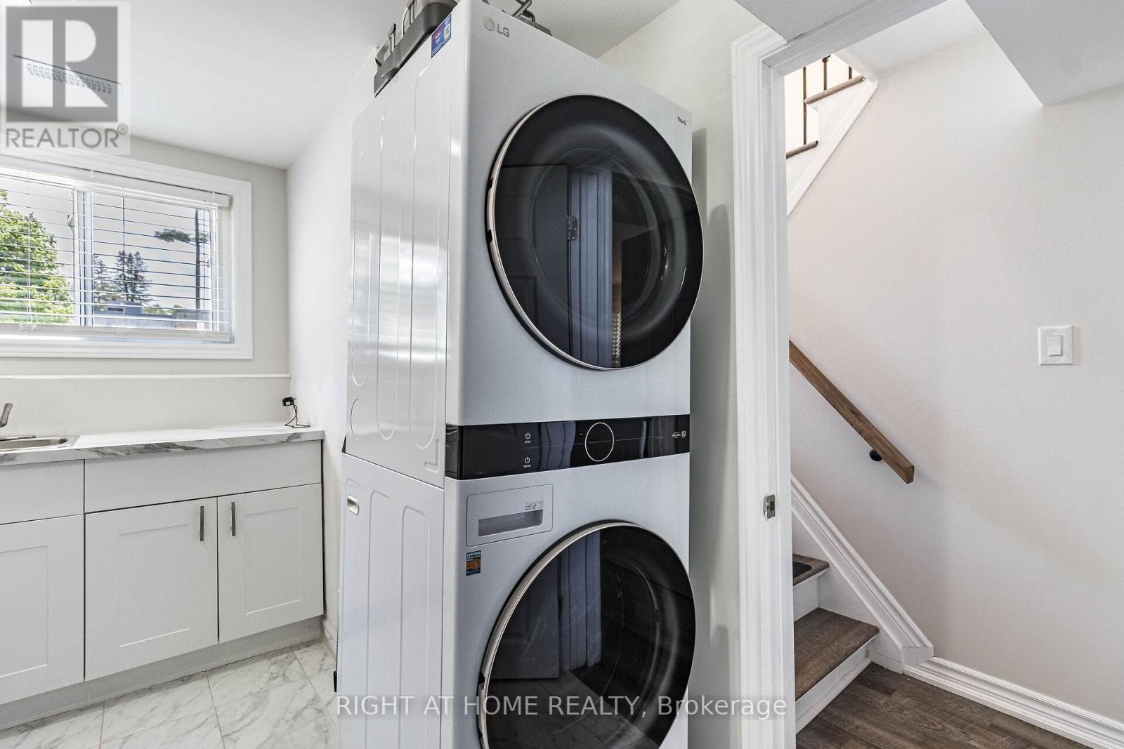 












248 MARY STREET

,
Guelph/Eramosa (Rockwood),




Ontario
N0B2K0

