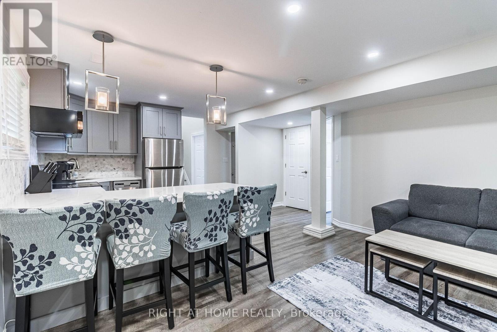 












248 MARY STREET

,
Guelph/Eramosa (Rockwood),




Ontario
N0B2K0

