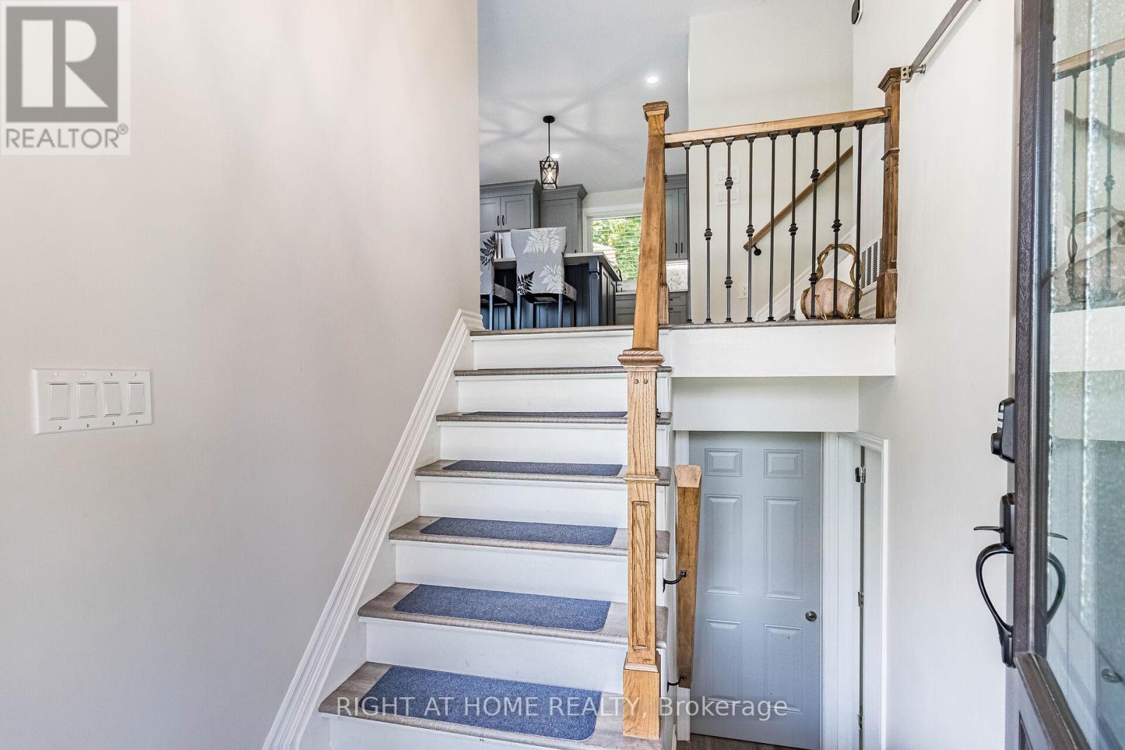 












248 MARY STREET

,
Guelph/Eramosa (Rockwood),




Ontario
N0B2K0

