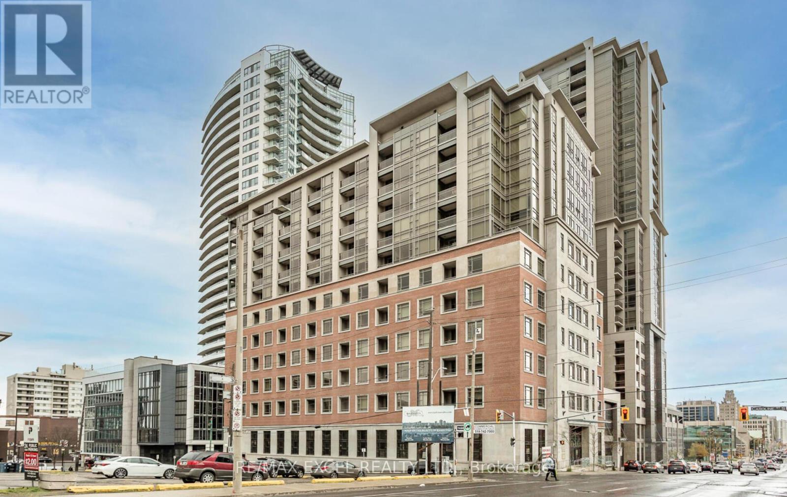 












403 - 150 MAIN STREET W

,
Hamilton (Central),




Ontario
L8P1H8

