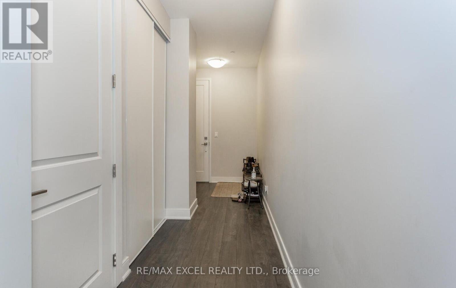 












403 - 150 MAIN STREET W

,
Hamilton (Central),




Ontario
L8P1H8

