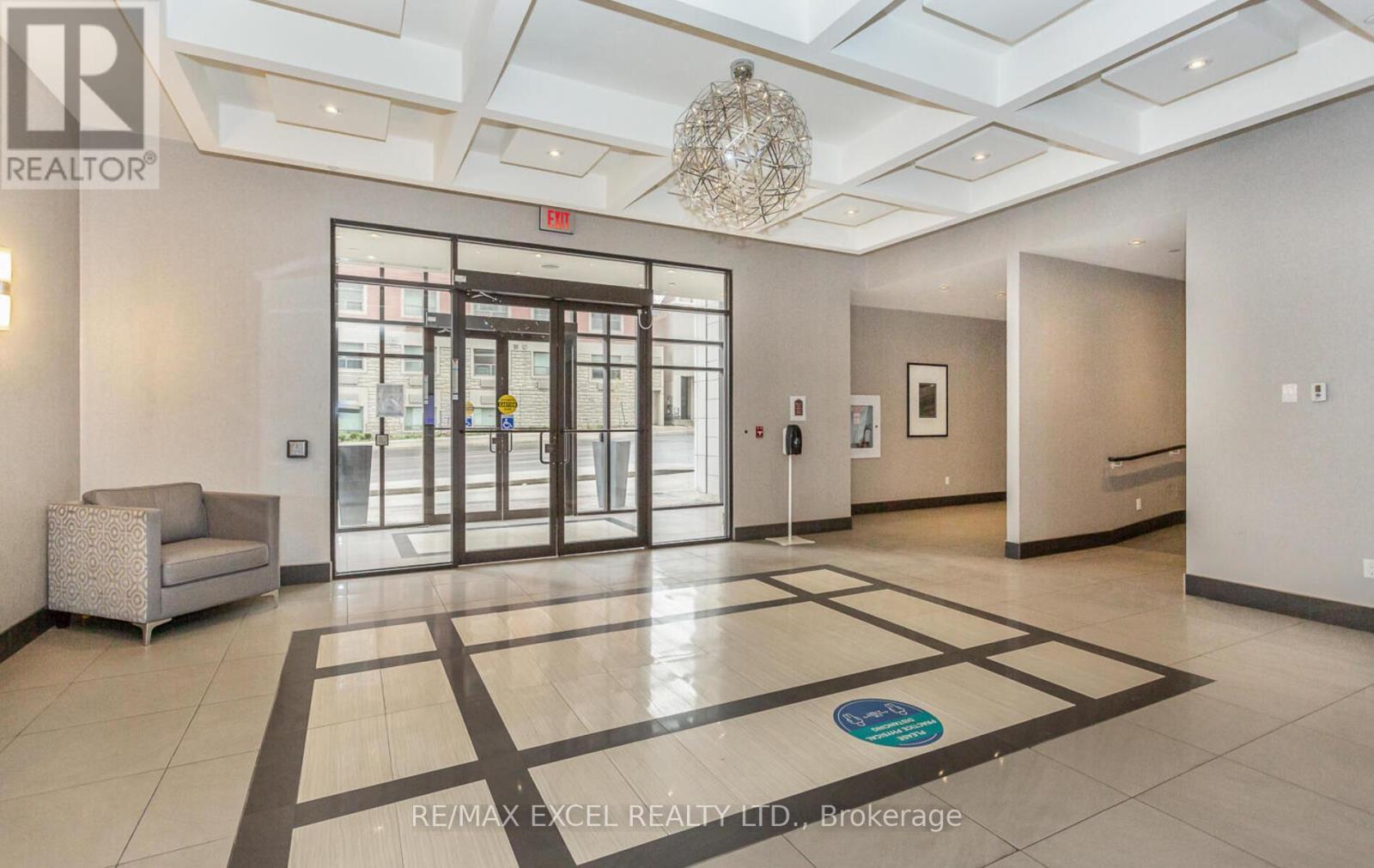 












403 - 150 MAIN STREET W

,
Hamilton (Central),




Ontario
L8P1H8

