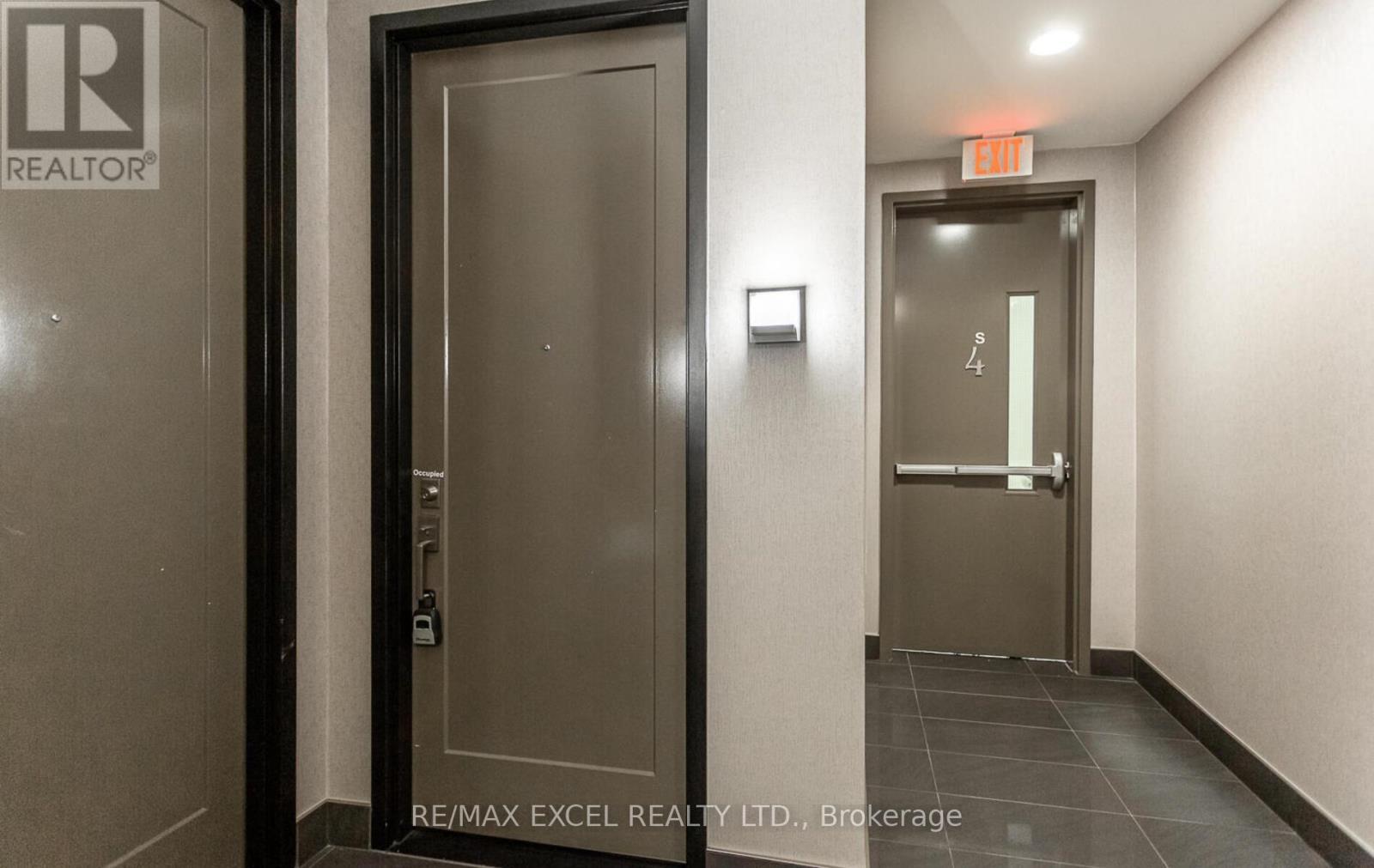 












403 - 150 MAIN STREET W

,
Hamilton (Central),




Ontario
L8P1H8

