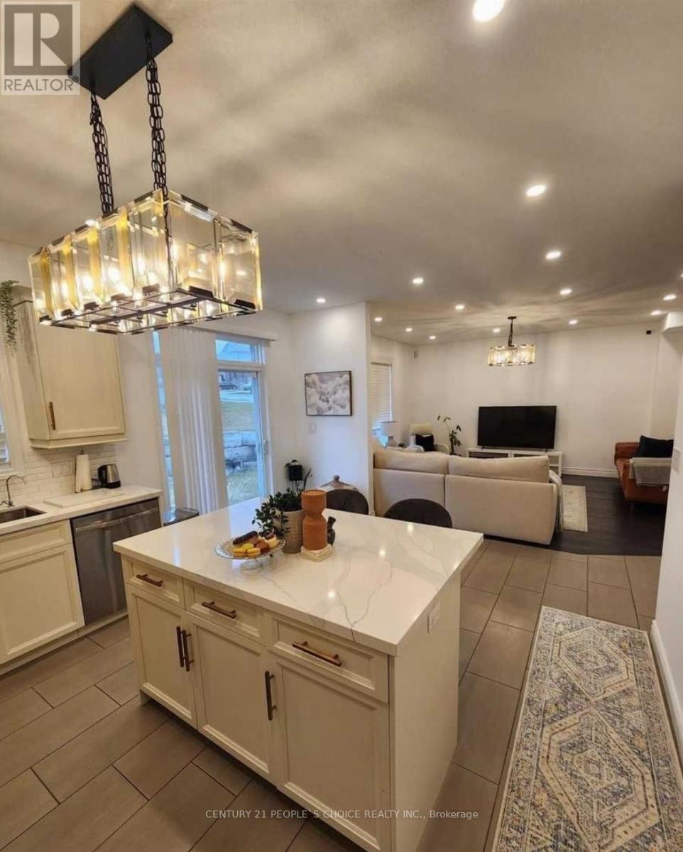 












UPPER - 456 TWINLEAF STREET

,
Waterloo,




Ontario
N2V0B7

