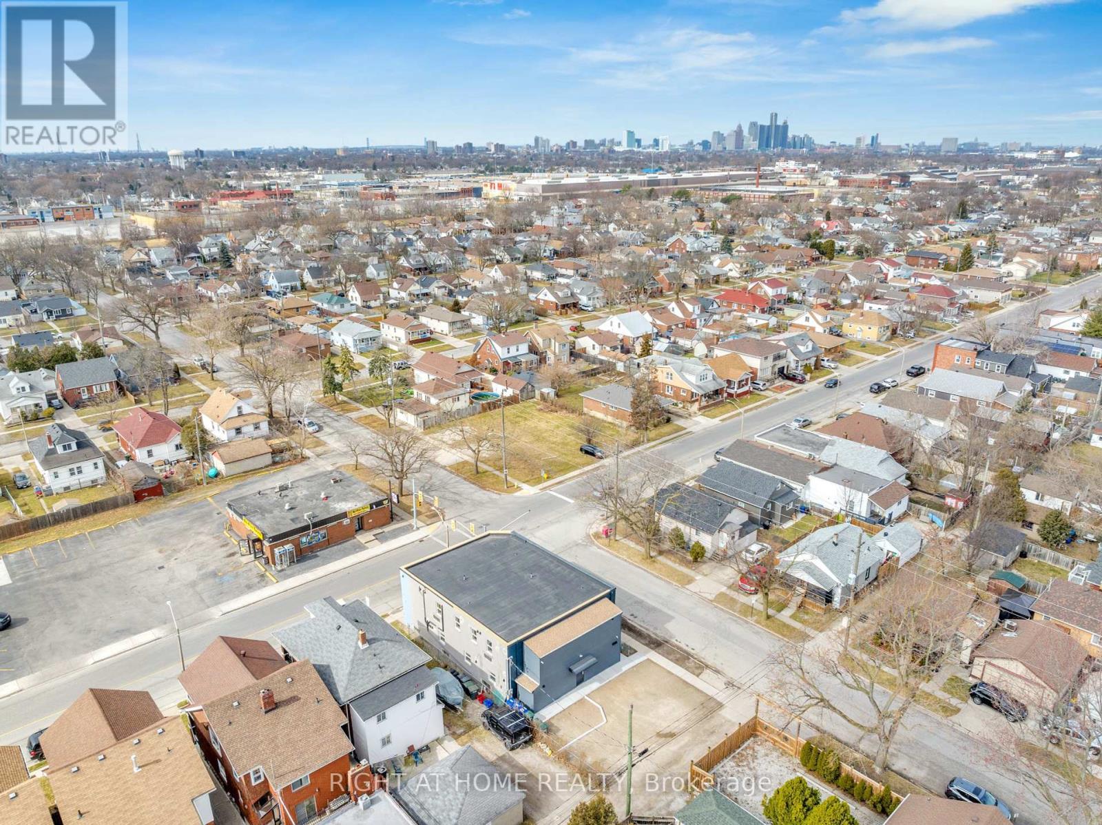












206 - 1804 DROUILLARD ROAD

,
Windsor,




Ontario
N8W3X5


