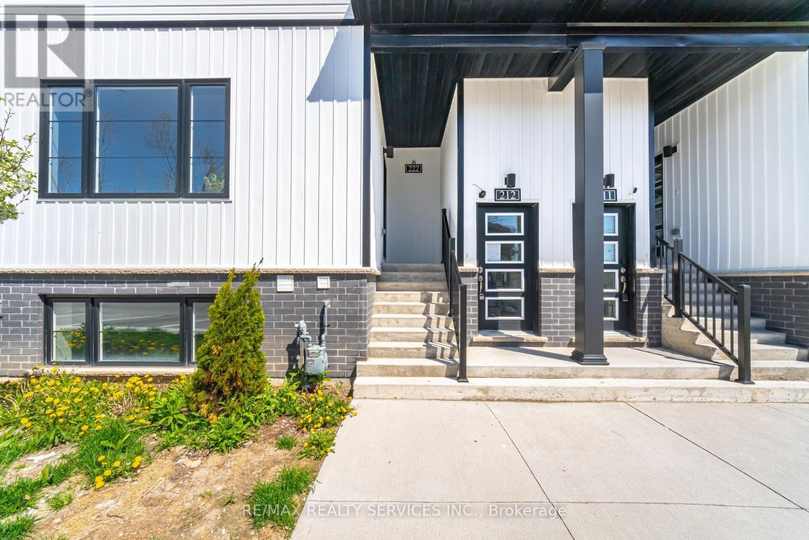 












222 - 4263 FOURTH AVENUE

,
Niagara Falls (Downtown),




Ontario
L2E0C2

