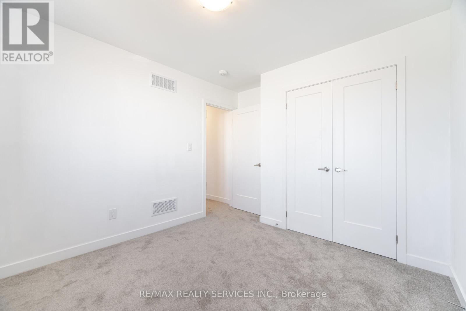 












222 - 4263 FOURTH AVENUE

,
Niagara Falls (Downtown),




Ontario
L2E0C2

