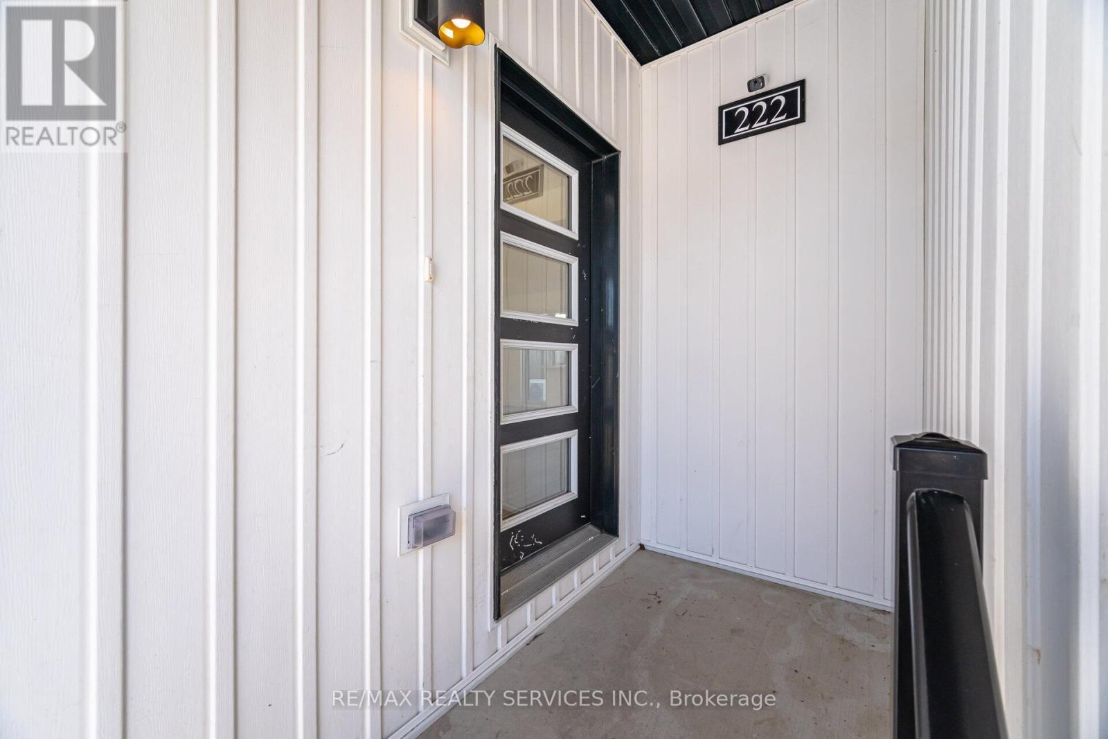 












222 - 4263 FOURTH AVENUE

,
Niagara Falls (Downtown),




Ontario
L2E0C2

